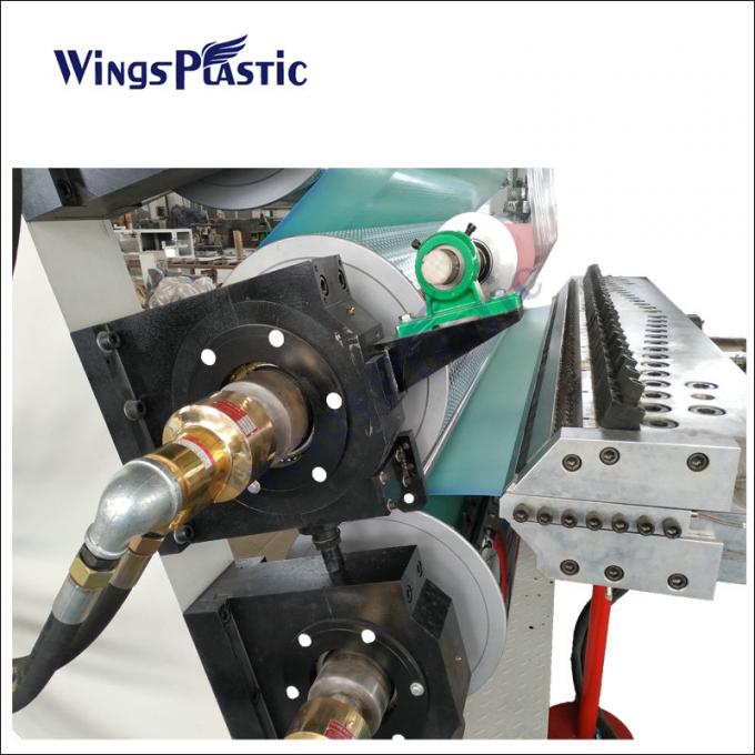 Macchine per la produzione di tappetini per calandratori in PVC 2