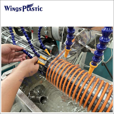Linea di produzione di macchine di estrussione di plastica per tubi di aspirazione a spirale in PVC / Linea di produzione di estrusori di tubi di aspirazione a spirale in PVC in plastica